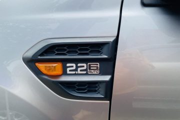 Ford Ranger 2.2L 2017 – Số tự động – Màu bạc12
