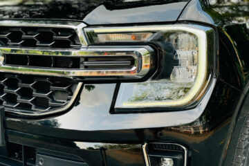 XE CŨ FORD EVEREST TITANIUM 4×2 2.0L 20232