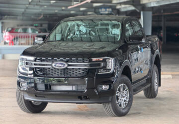 Ford Ranger XLS Đen 4×2 2025 – Hình Ảnh Chi Tiết Xe;